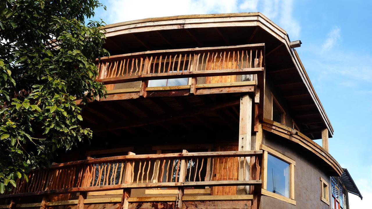 Rio Libre Pucon Party Hostel Exterior foto